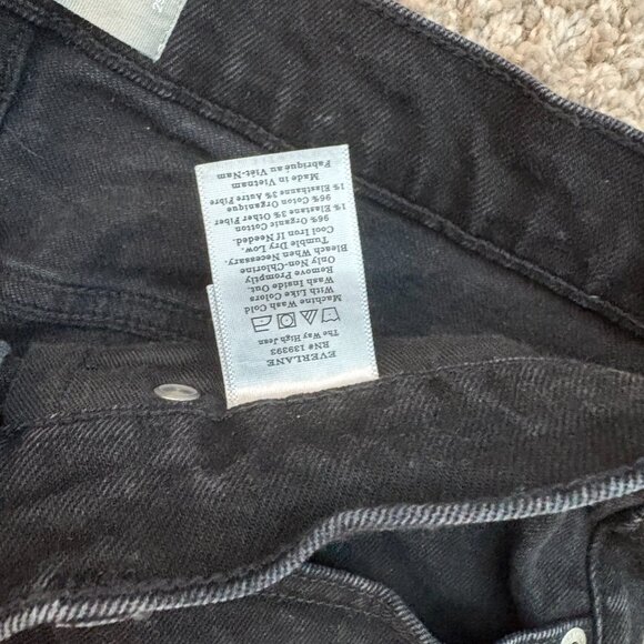 Everlane The Way-High Jean in Coal with Frayed Hem - Picture 6 of 8